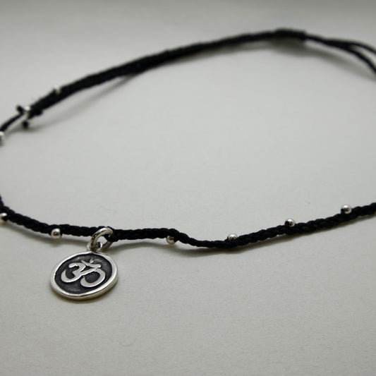Amuleto OM